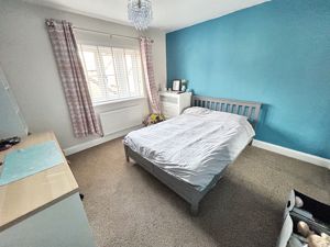 Bedroom- click for photo gallery